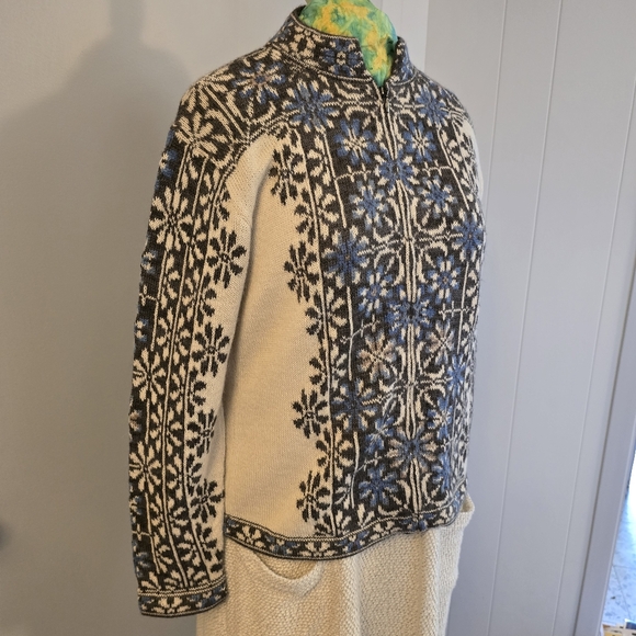 Intiwara 100% Alpaca Wool Sweater. Size L - Picture 3 of 11
